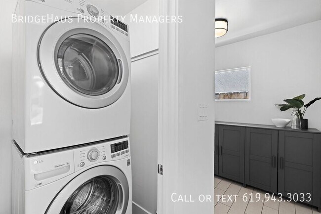 Building Photo - 4175 Chamoune Ave