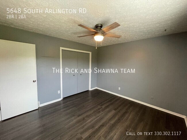 Building Photo - Two bedroom townhouse with bonus room for ...