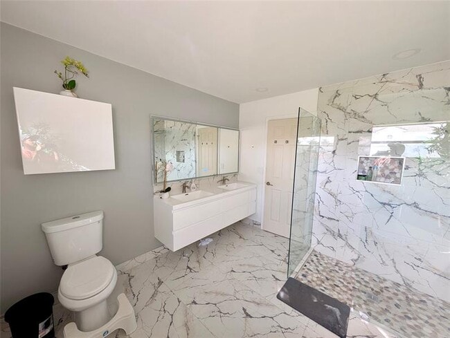 Building Photo - 6421 Crossbow Ct