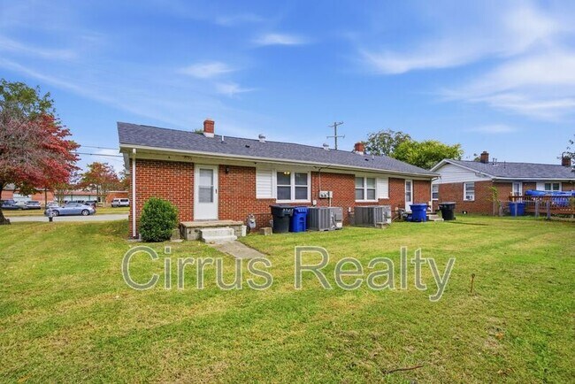 Building Photo - 3 Shelby St