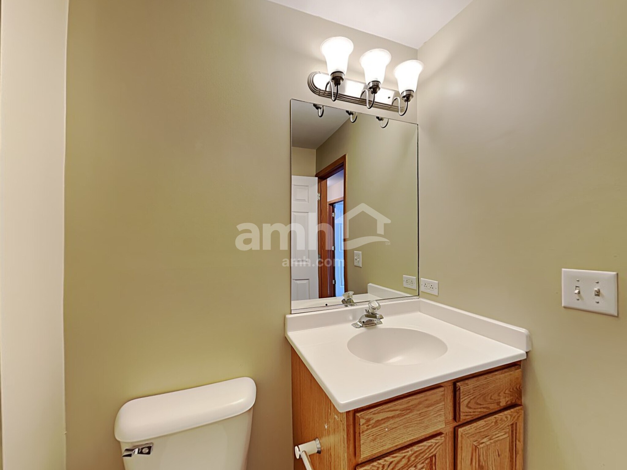 Building Photo - 25021 Vermette Rd