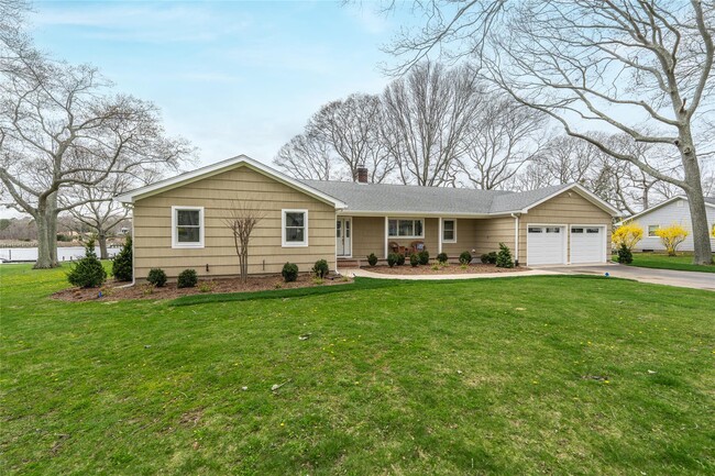 Building Photo - 1225 Westview Dr