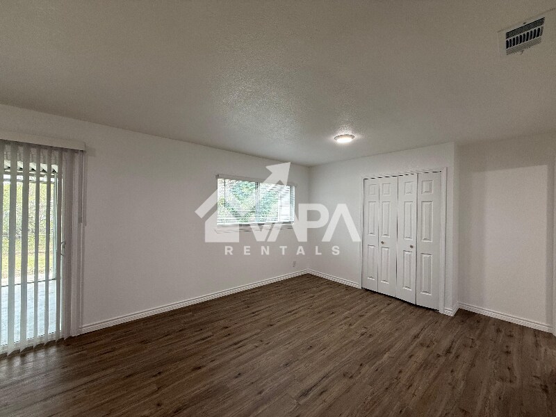 Building Photo - 7817 Leafy Hollow