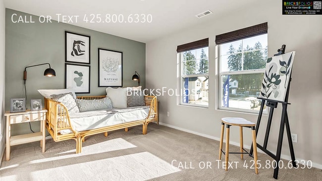 Building Photo - Ideally located near I-5, JBLM, shopping centers, top-rated schools, and outdoor recreation.