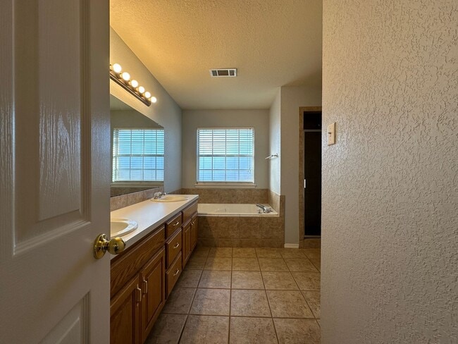 Building Photo - 7100 Millennium-