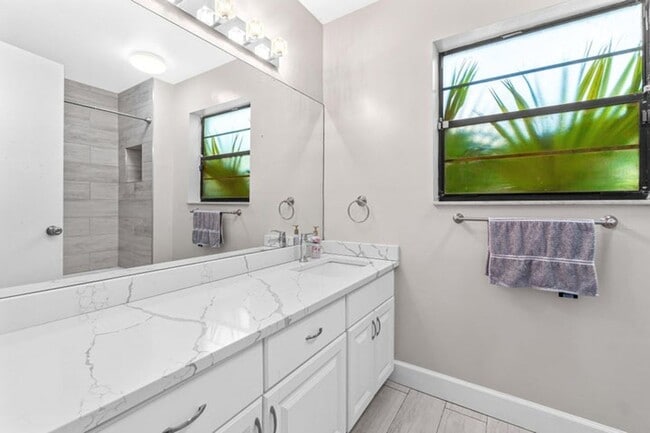 Building Photo - 5335 Havasu Ct