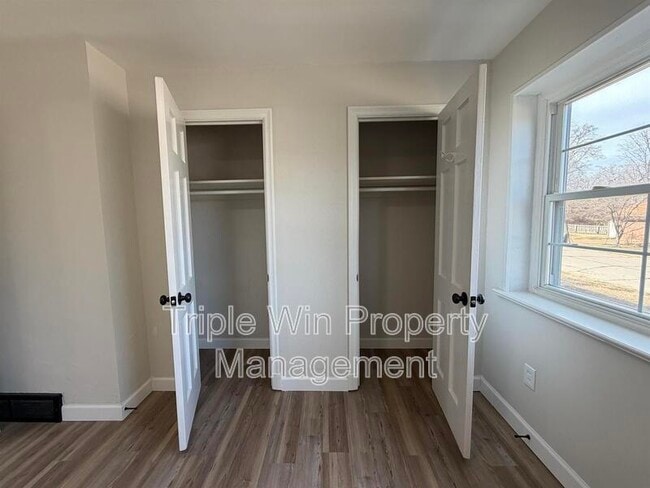 Building Photo - 8652 White Ave