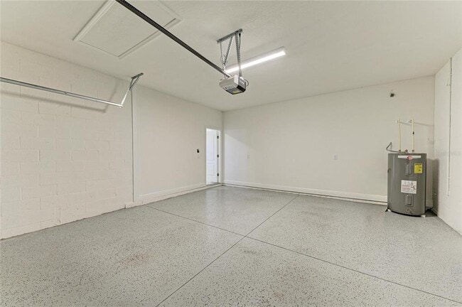 Building Photo - 6629 Fort Pierce Ave