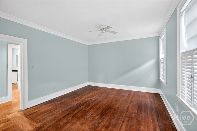 Building Photo - 417 E 49th St