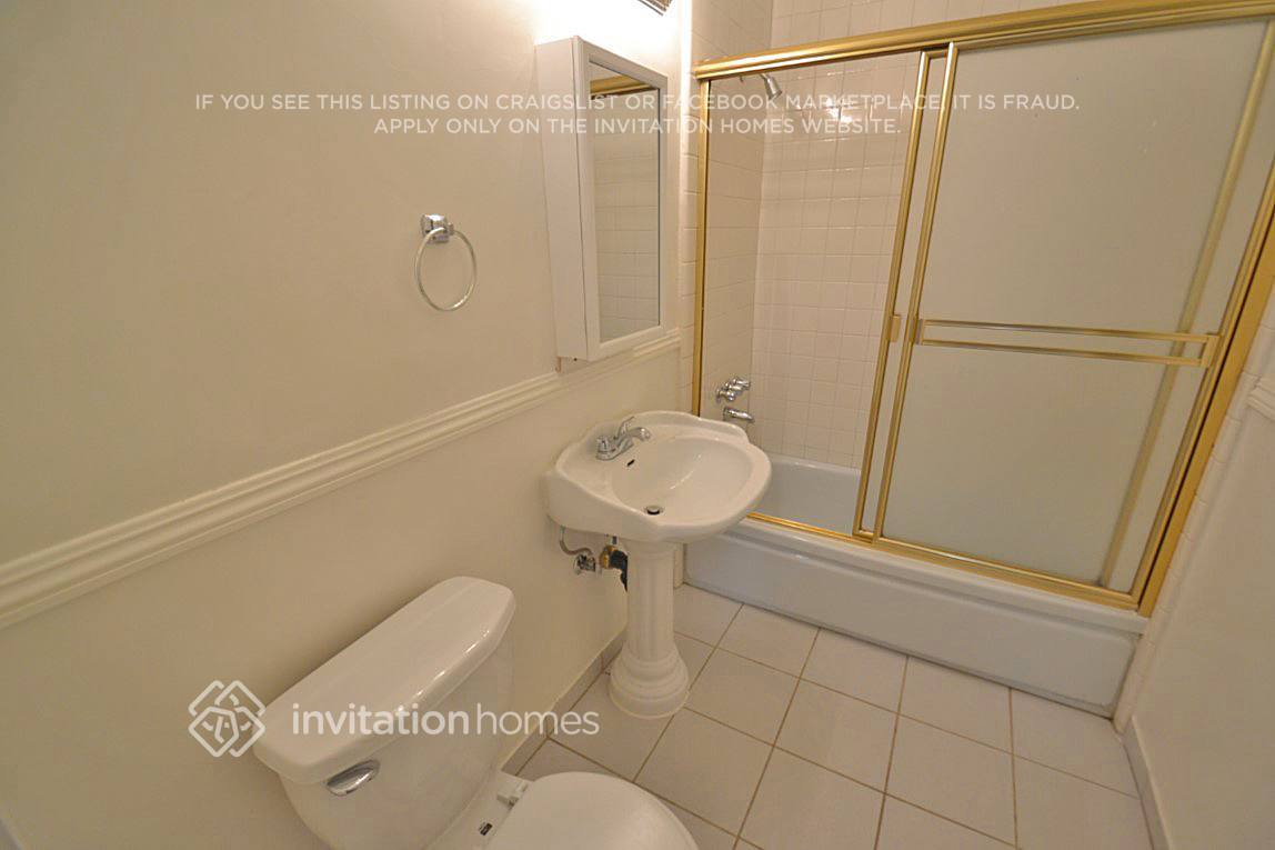 Building Photo - 7425 Jellico Ave