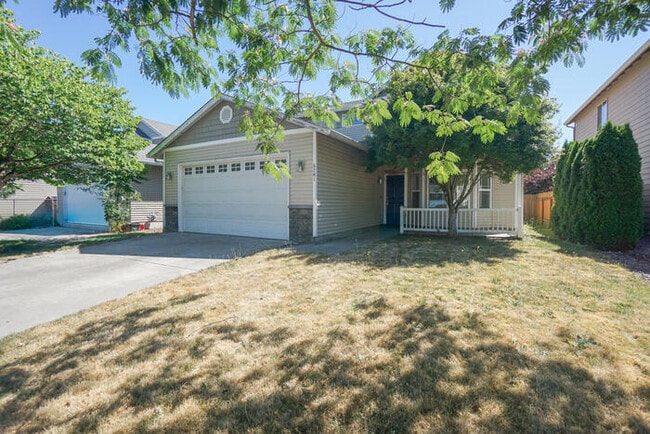 Building Photo - 5201 NE 128th Ave