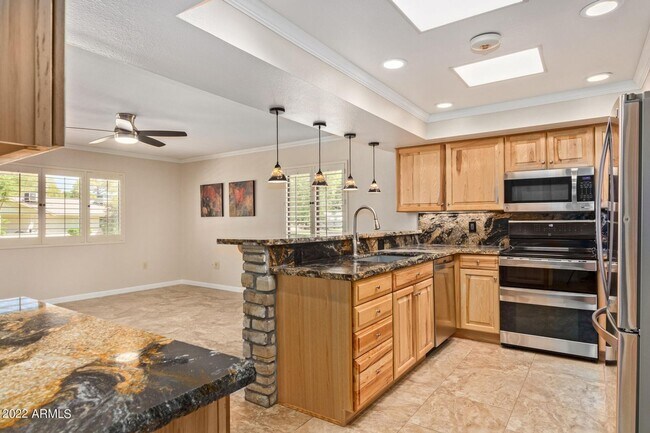 Building Photo - Your Oasis Awaits!