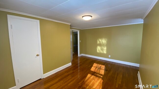 Building Photo - 214 Columbia St