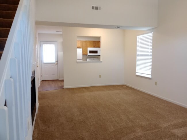 Building Photo - 2416 Calder Ct