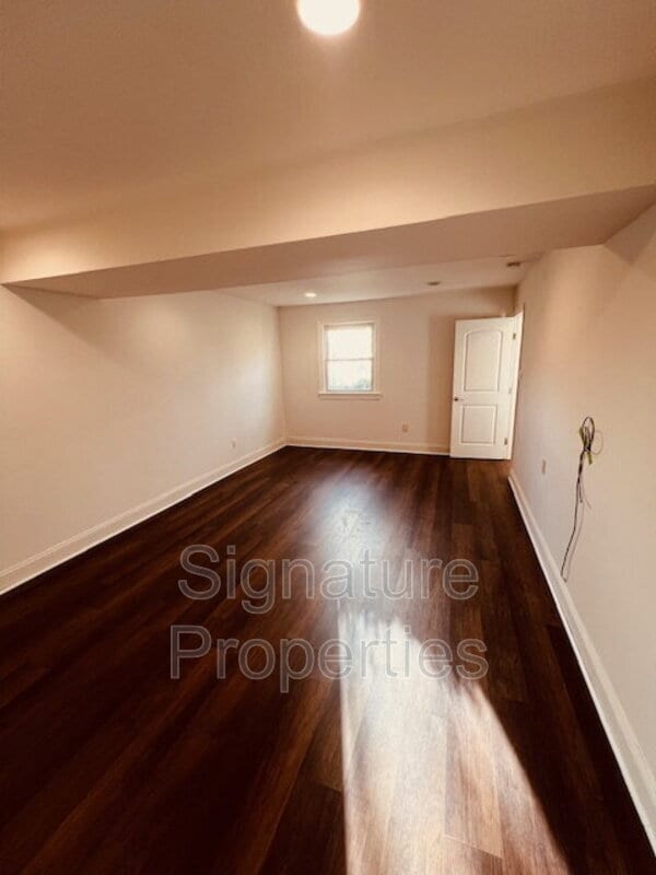 Building Photo - 936 Weaver Ave