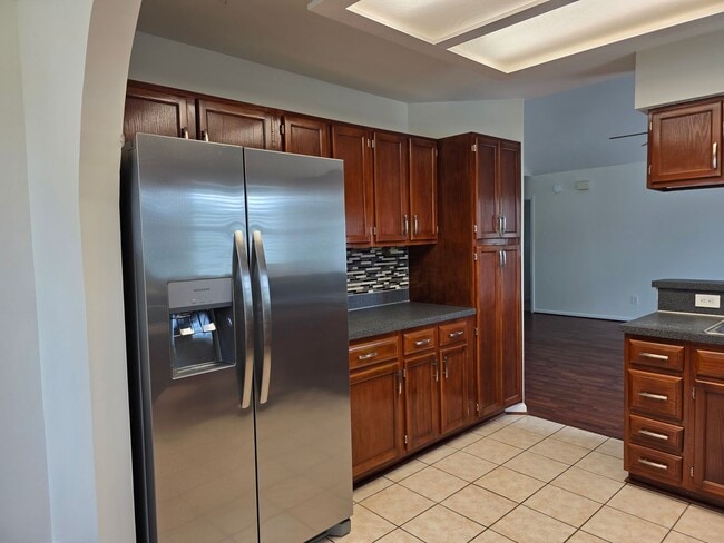 Building Photo - Charming 3-Bedroom Home in Desirable Shadowmoss Community