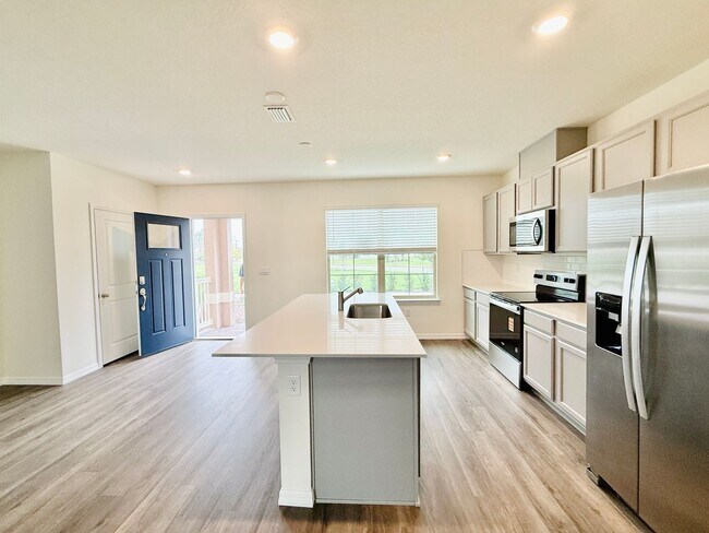 Building Photo - 16311 Lakelet Aly
