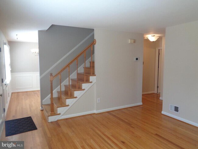 Building Photo - 1620 Trebor Ct