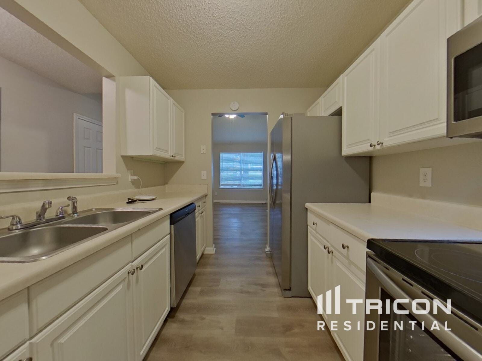 Building Photo - 2872 Knoll View Pl