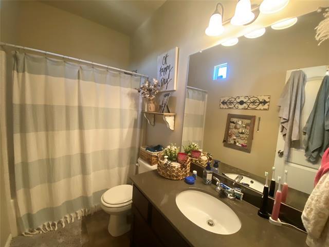 Building Photo - 290 Country Ridge Rd