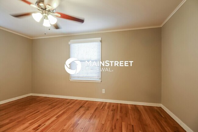 Building Photo - 3 Bedroom Pet-Friendly Home in Independenc...