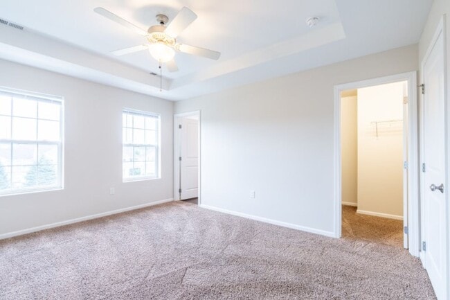 Building Photo - Huge, Open Floor Plan Townhome for RENT at Johnston Common Brownstones!
