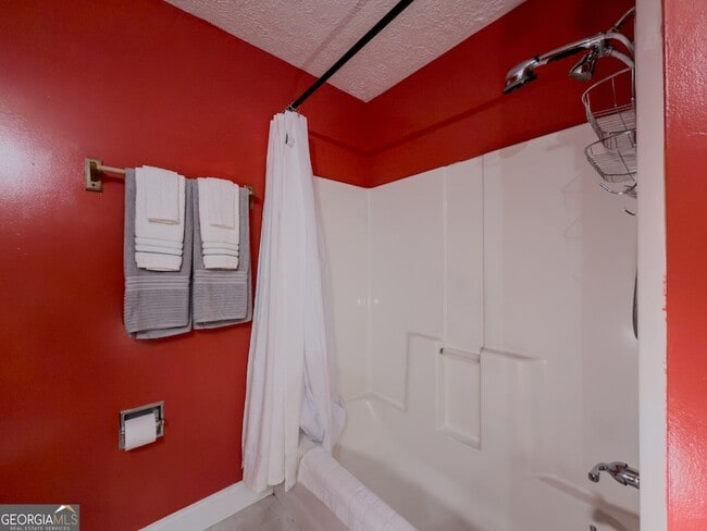 Building Photo - 580 Pineland Cir