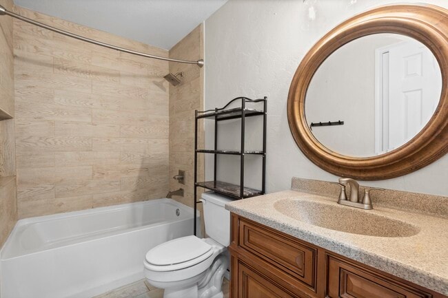 Building Photo - 9735 Coyote Creek Dr