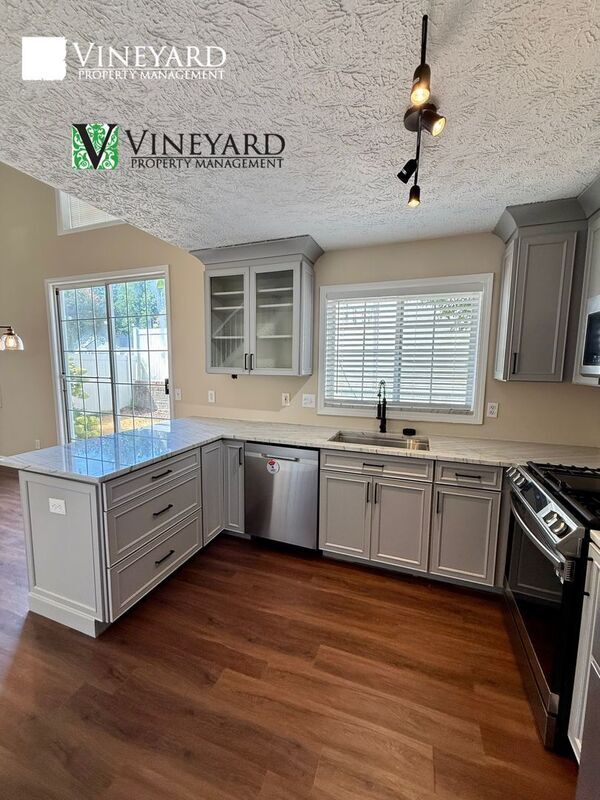 Building Photo - 421 Windcroft Cir NW