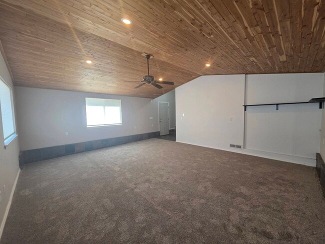 Building Photo - 7113 W Arrowhead Ave