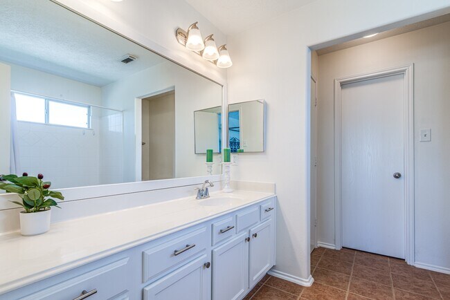 Building Photo - 7215 Autumn Day Ct