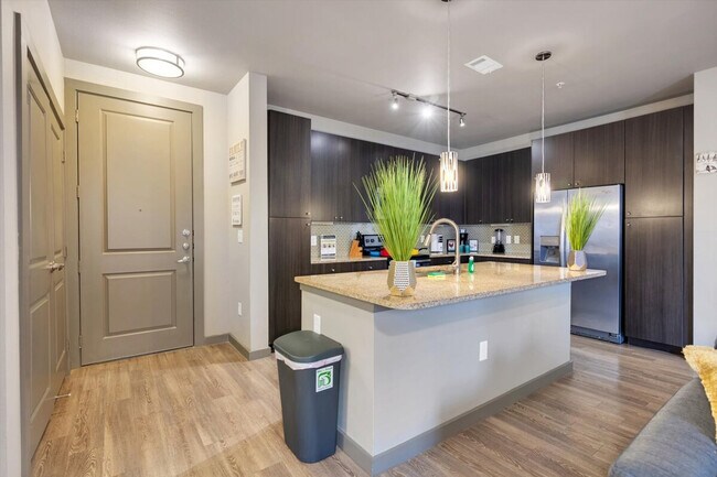 Building Photo - 7224 Staffordshire Blvd