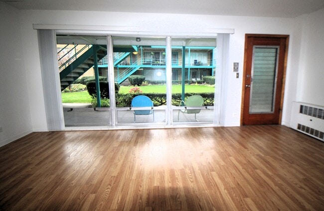 Building Photo - 220 N Kenilworth Ave