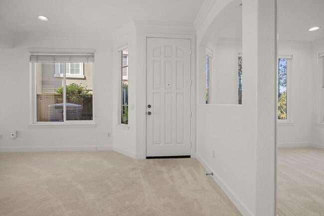 Building Photo - 7479 Mermaid Ln