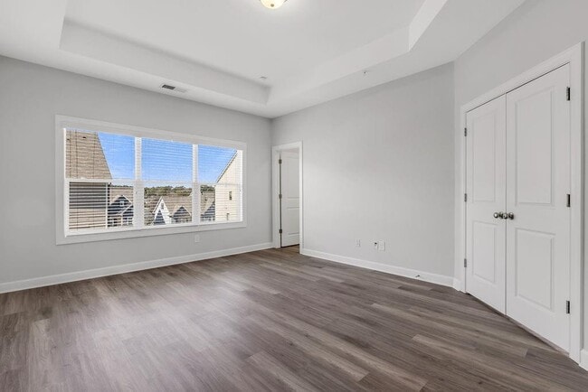 Building Photo - 2775 Bell Dr SE