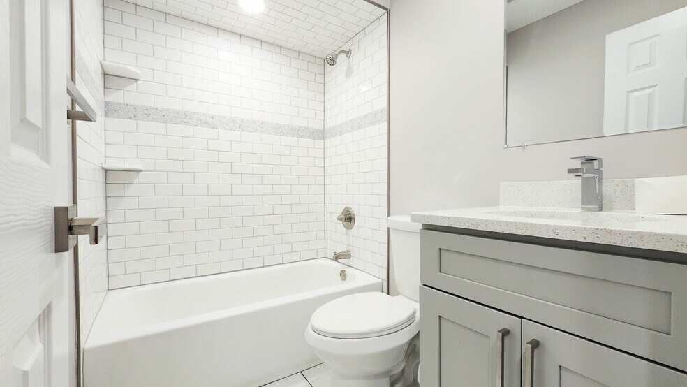 Full Bathroom. Hallway - 223 Miller Ave