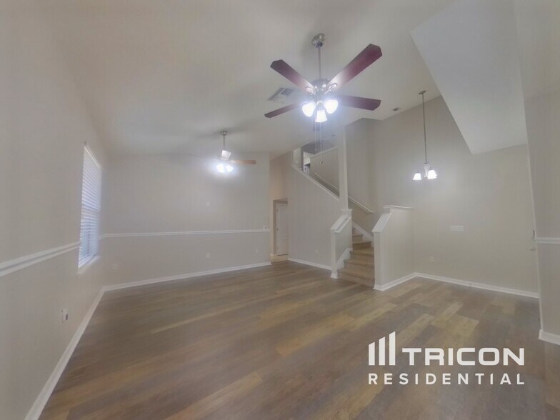 Building Photo - 11712 Colony Lakes Blvd