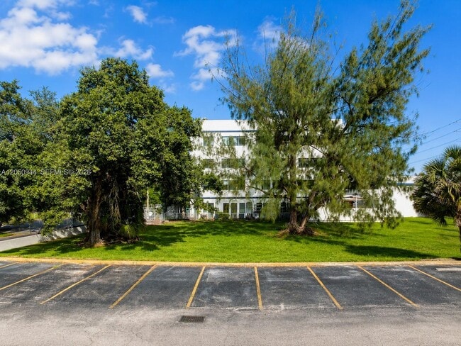 Building Photo - 3265 Griffin Rd