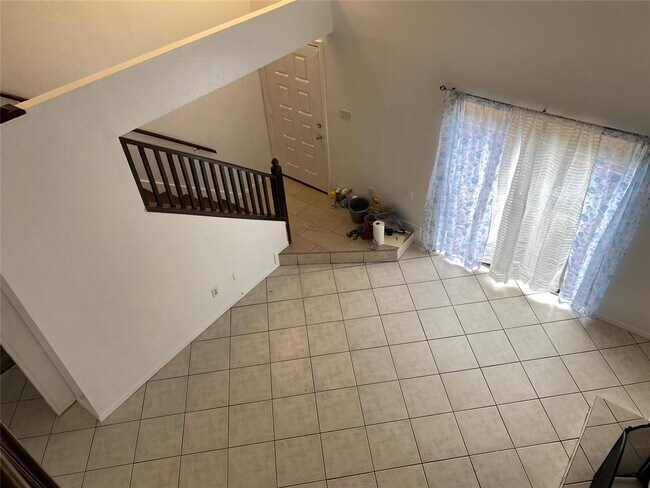 Building Photo - 9365 Pagewood Ln