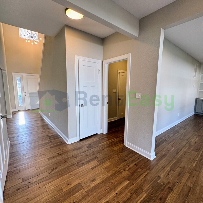 Building Photo - 3400 Freemason Dr