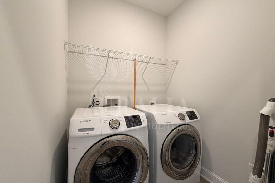 Building Photo - 1306 Farm Pond Trl