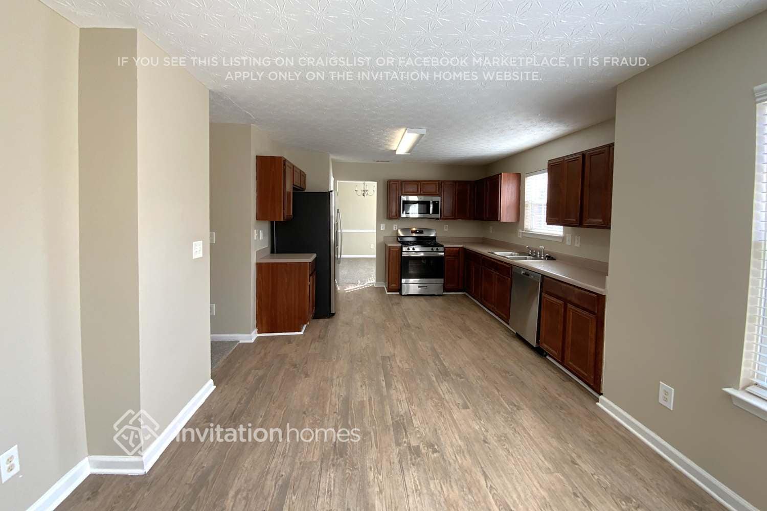 Building Photo - 937 Parkside Pl Ave