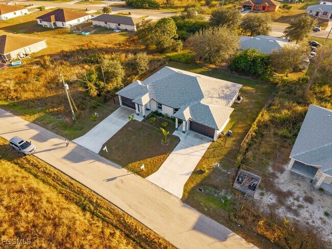 Building Photo - 4419 22nd St SW