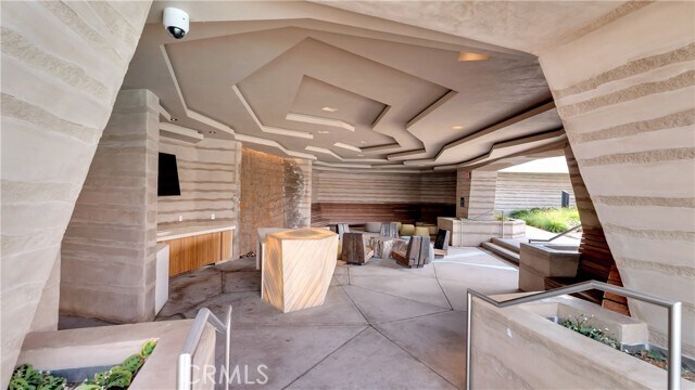 Building Photo - 138 Yugen