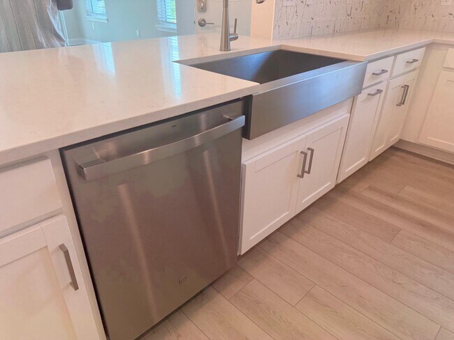 Building Photo - 14804 Orrieto Pl