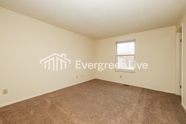 Building Photo - 6241 Greenfield Way