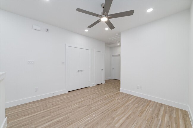 Building Photo - 2109 Holman St