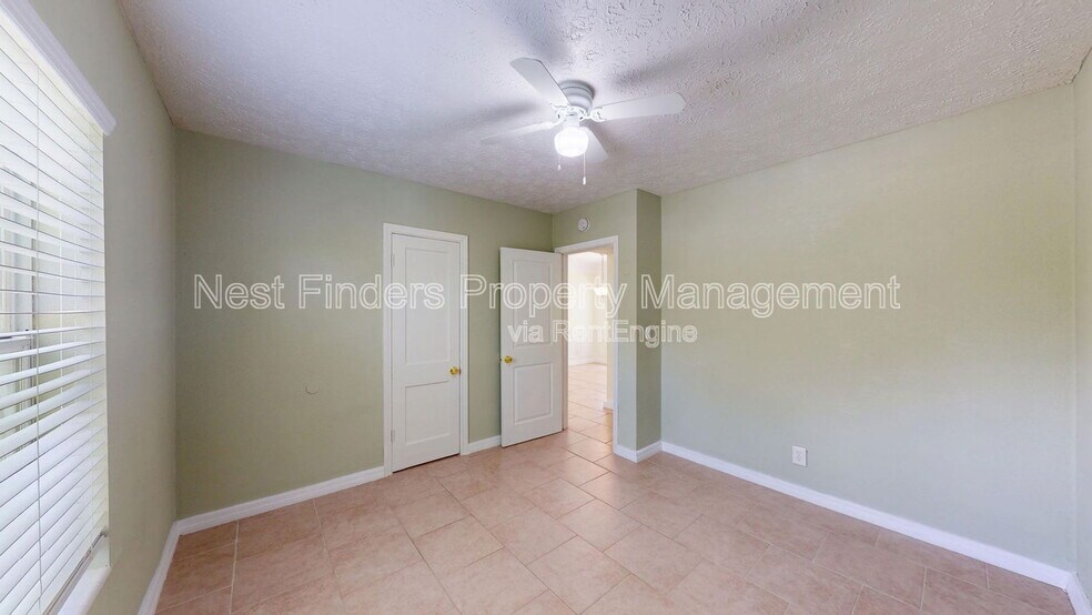 Building Photo - 4694 Timuquana Rd