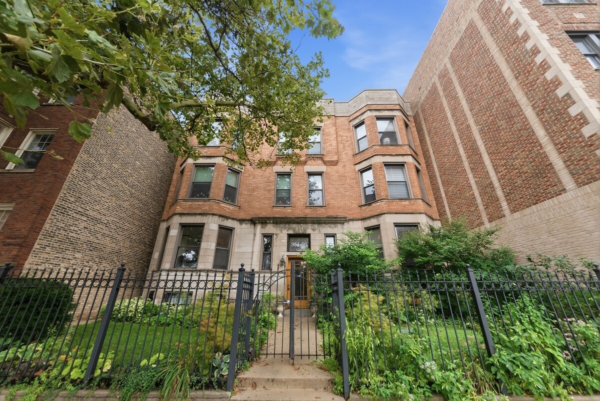 Building Photo - 954 W Cuyler Ave