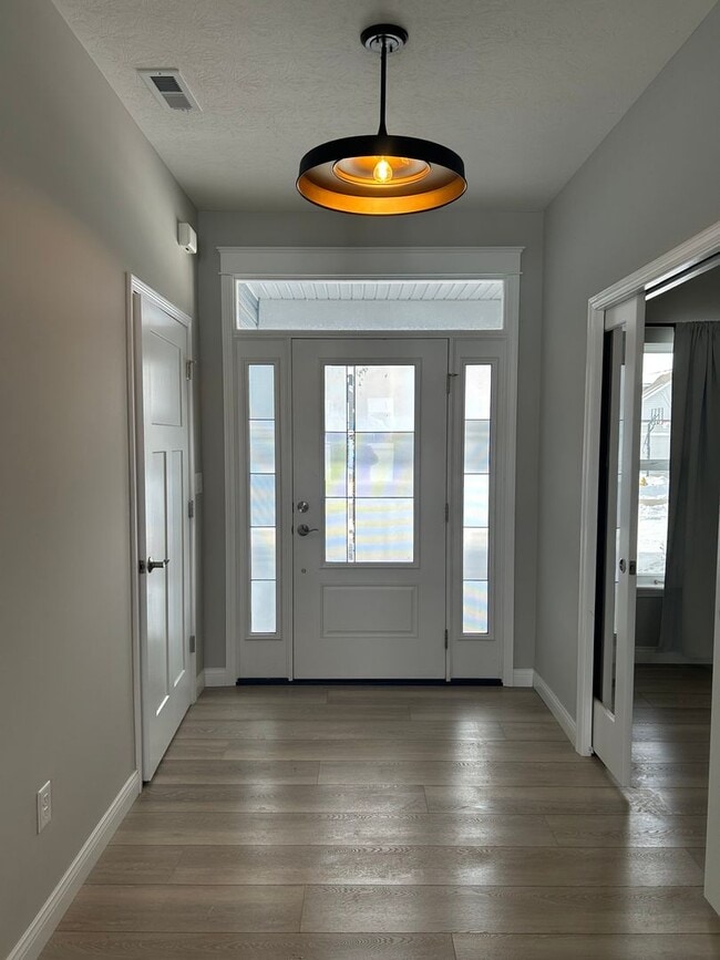 Building Photo - 4331 Foal Dr